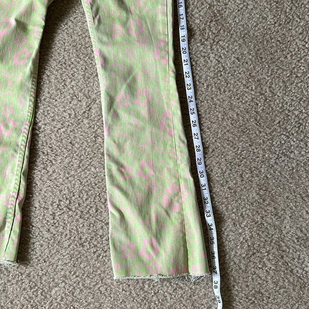 Zara High Rise Kick Flare Lime Green and Pink Floral Print Mod Jeans Size 4 - Picture 2 of 8